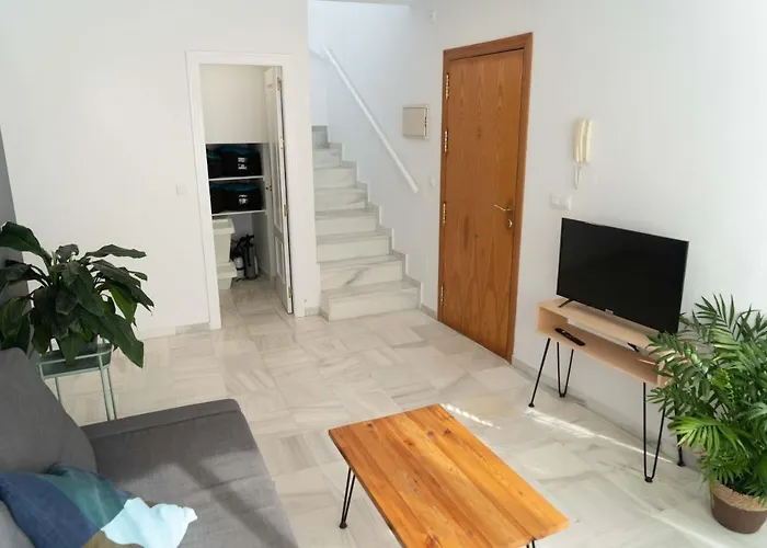 Central Penthouse With Large Private Terrace, 2 Bd